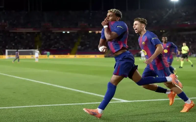 اللقاء المنتظر.. القناة الناقلة لبرشلونة ضد فياريال في الدوري الإسباني